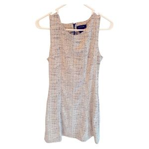 EUC Tahari dress with pockets!